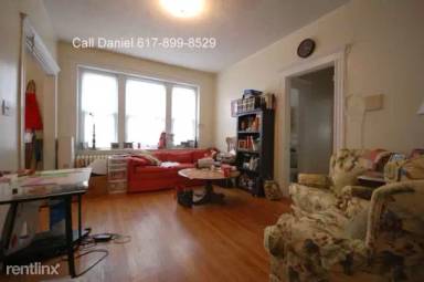 Main picture of 220 Kelton St