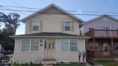 Main picture of 916 Warren St