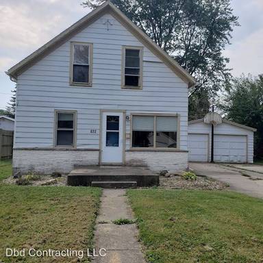 Main picture of 822 Kenwood Ave