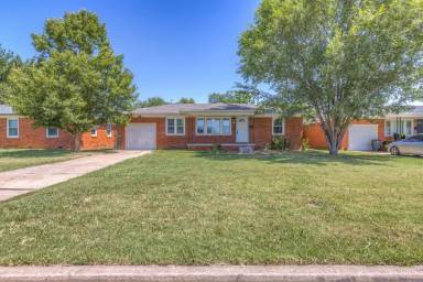 Main picture of 9115 E Latimer Pl