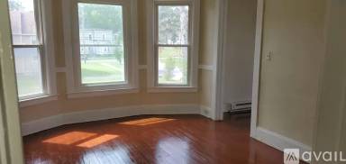 Main picture of 409 Temple St