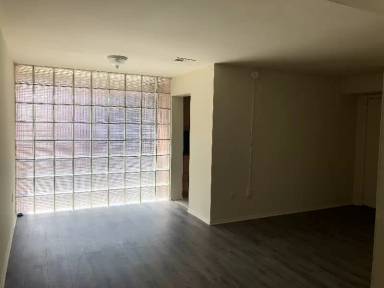 Main picture of 723 South St