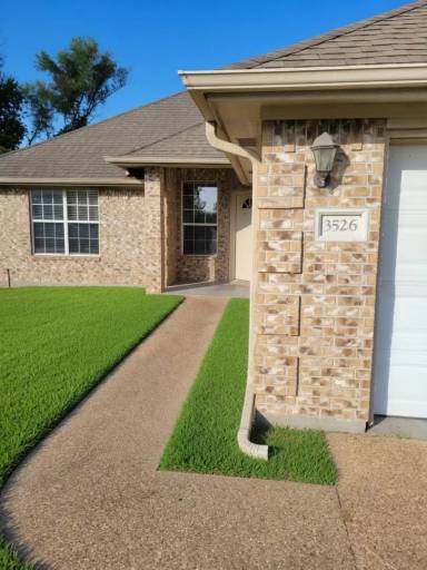 Main picture of 3526 Farah Dr