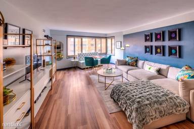 Main picture of 1364 N Lake Shore Dr