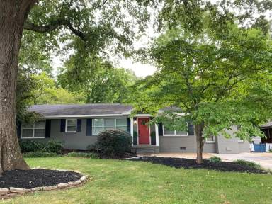 Main picture of 1805 Crestview Dr SE