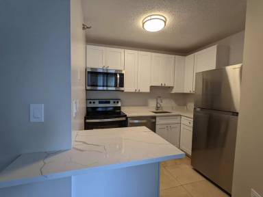Main picture of Gold Coast Galleria Condominiums