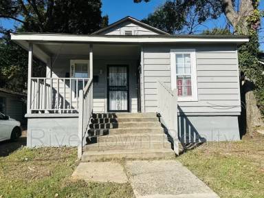 Main picture of 677 Buntyn St