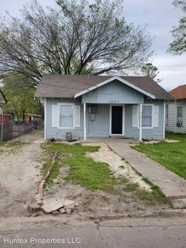 Main picture of 3722 Caddo St