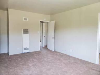Main picture of 10517 Myrtle St
