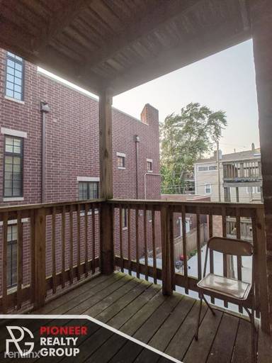 Main picture of 1200 W Wellington Ave & 3000-08 N Racine Ave
