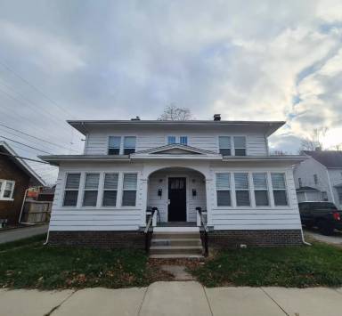 Main picture of 512 E Oak St
