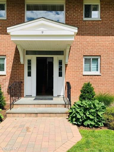 Main picture of 19 Wildwood Gdns