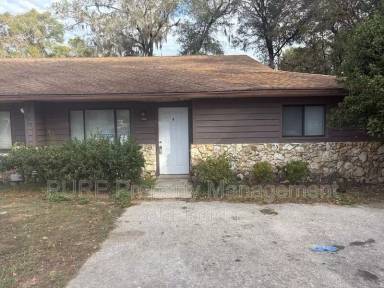 Main picture of 3721 NE 41st St