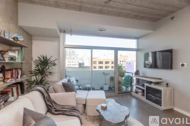 Main picture of SIX30 North Franklin Condos