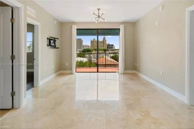 Main picture of Village Park Condo