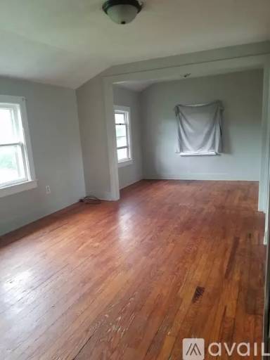 Main picture of 315 W Thomas St