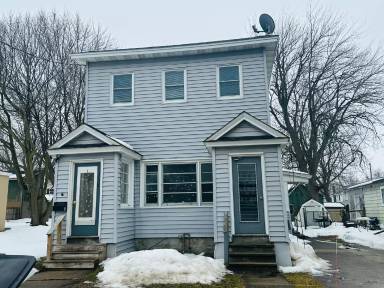 Main picture of 238 W 5th St