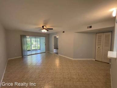 Main picture of Pine Haven Condominiums
