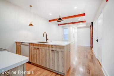 Main picture of 2843 W Diamond St