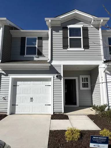 Main picture of 674 Rolling Fields Dr