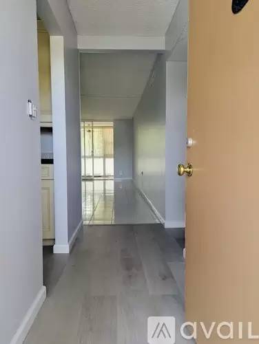 Main picture of 900 NE 12th Ave