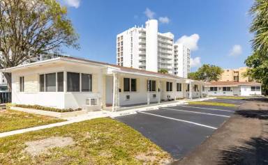 Main picture of 3906 Washington Rd