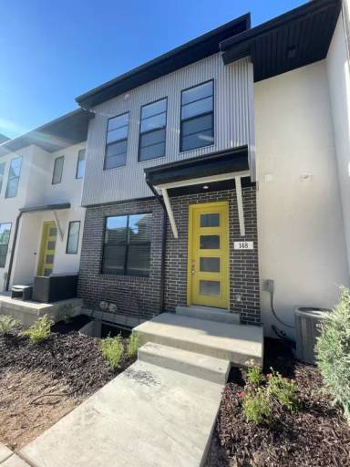 Main picture of 148 E 1760 N