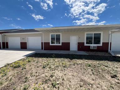 Main picture of 4435 Bruins Way