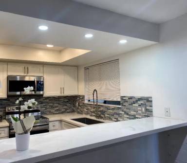 Main picture of Marina Gateway Condos Del Rey