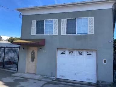 Main picture of 85 Pope St