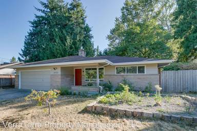 Main picture of 20012 61st Pl NE