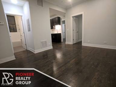 Main picture of 1946 W Nelson St