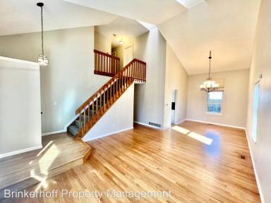 Main picture of 6064 Zang Way