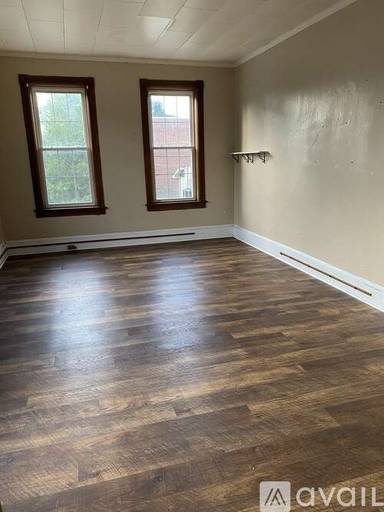 Main picture of 105 Central Ave