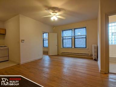 Main picture of 1050 W George St