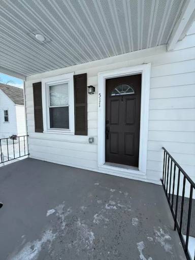 Main picture of 511 Riverside Rd