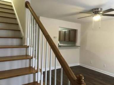 Main picture of 1300 Meadow Ave - B