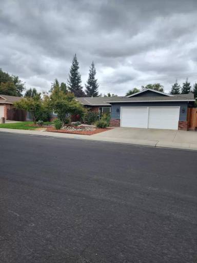 Main picture of 3405 Whitehorse Ave