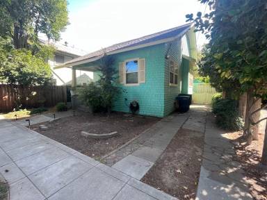 Main picture of 219 24th St