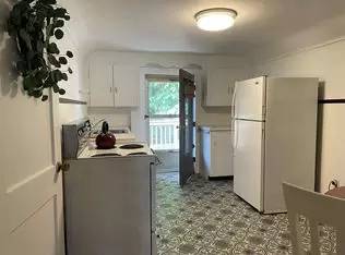 Main picture of 35 College Rd