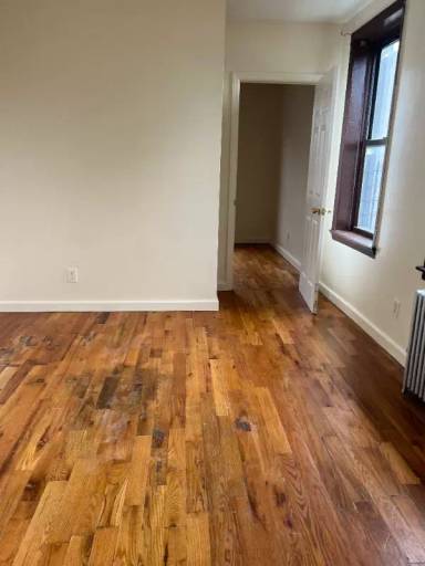 Main picture of 31 Orient Ave