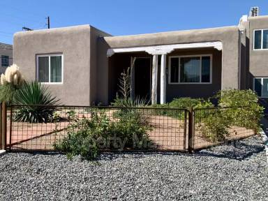 Main picture of 117 Bryn Mawr Dr NE