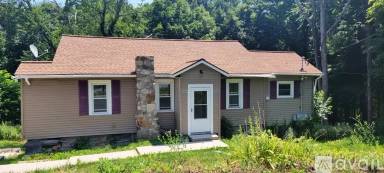 Main picture of 298 Roosa Gap Rd