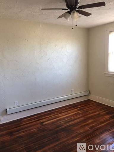 Main picture of 102 Grumman Ave