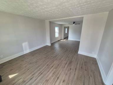 Main picture of 1104 Garvey Ave