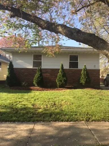 Main picture of 1896 Flint Ave