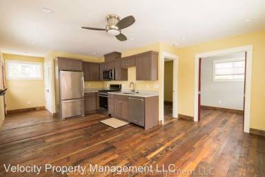Main picture of 1049 NW Columbia St
