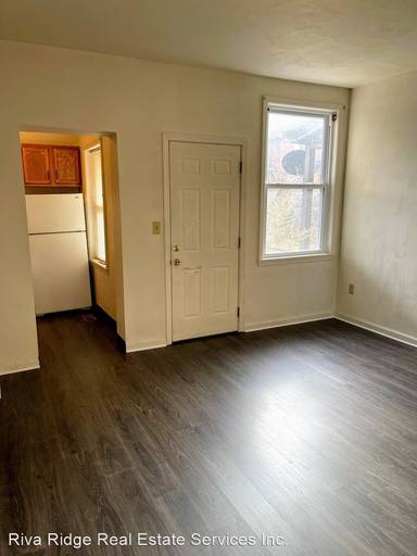 Main picture of 7316 Woodlawn Ave