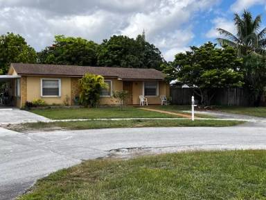 Main picture of 15551 SW 307th St