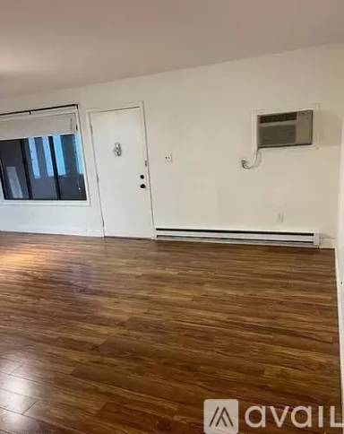 Main picture of 103 Amberly Dr